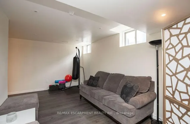 Additional image 42 of 69 Winslow Way