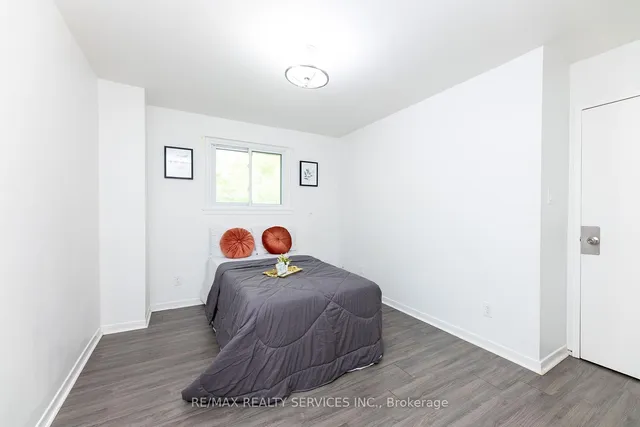 Additional image 26 of 1306 Guelph Line Unit Unit 3