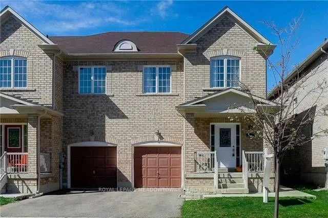 345 Bussel Cres
