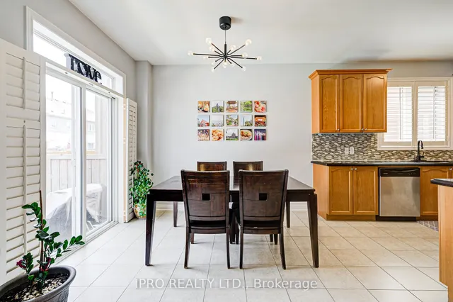 Additional image 13 of 29 Teal Crest Circ