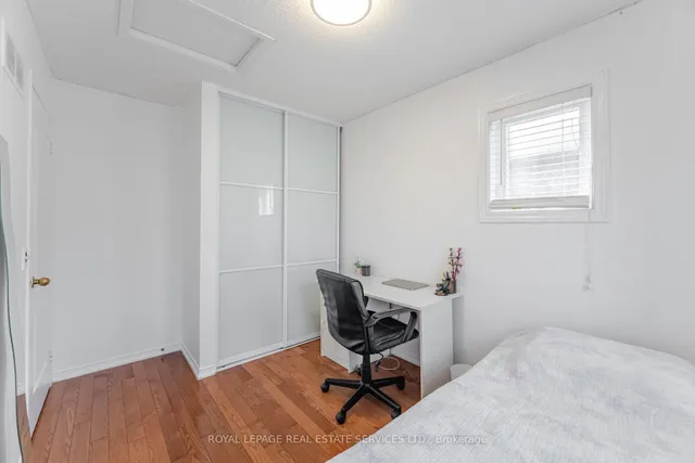 Additional image 23 of 833 Scollard Crt Unit 30