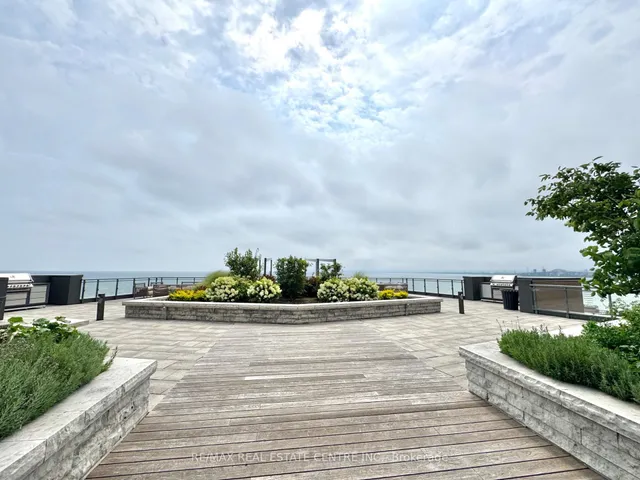 Additional image 32 of 2060 Lakeshore Rd Unit 405