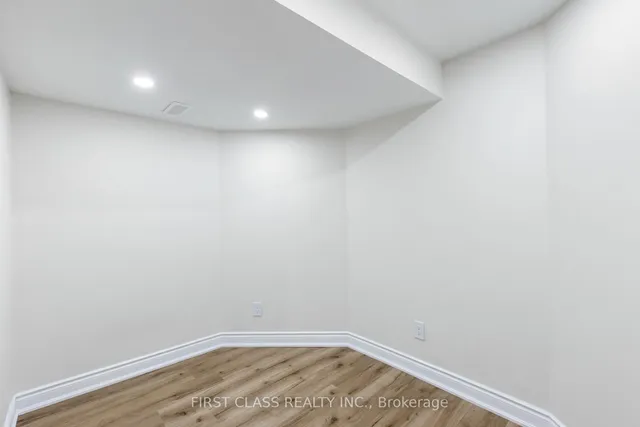 Additional image 13 of 802 Yates Dr