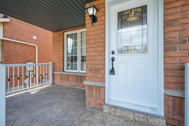 Additional image 2 of 39 Four Seasons Circ