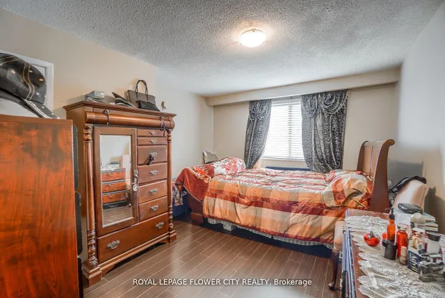 Additional image 19 of 7475 Goreway Dr Unit 49