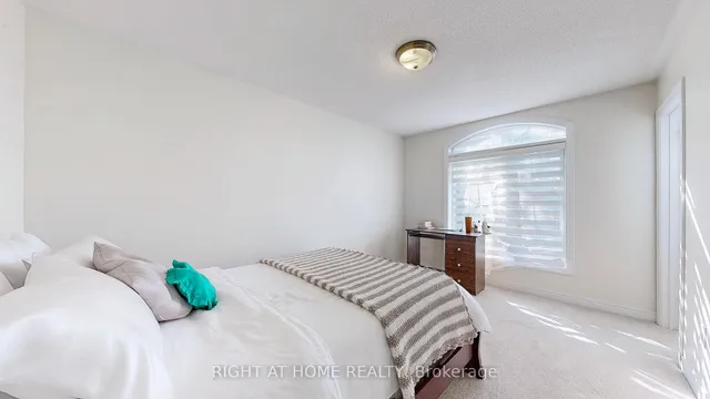 Additional image 31 of 588 Warhol Way