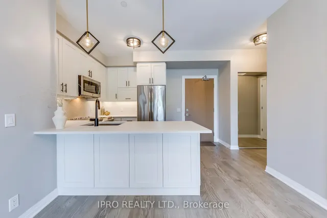 Additional image 13 of 128 GROVEWOOD Common Unit 205