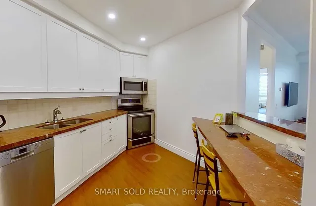 Additional image 3 of 1 Belvedere Crt Unit 1404