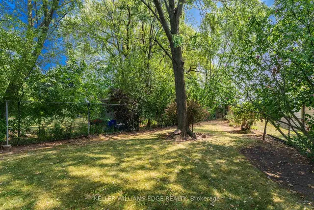 Additional image 41 of 618 Empress Cres