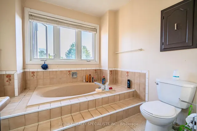 Additional image 23 of 66 Stillwater Cres