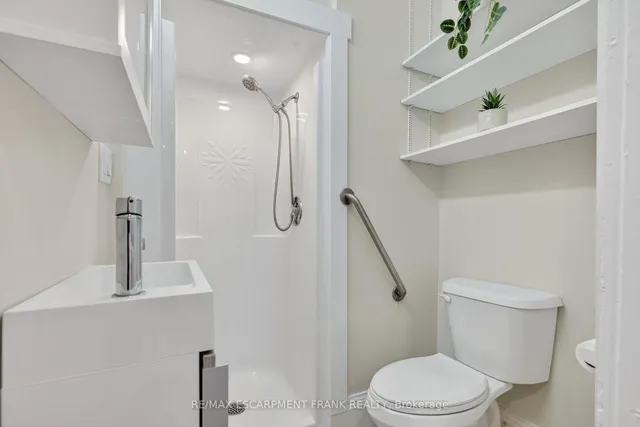 Additional image 13 of 84 RAY St