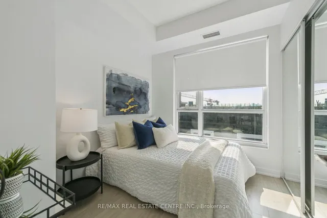 Additional image 15 of 8 Nahani Way Unit 821