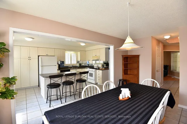 Additional image 10 of 4002 Jarvis Cres