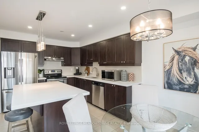 Additional image 16 of 335 Gooding Cres