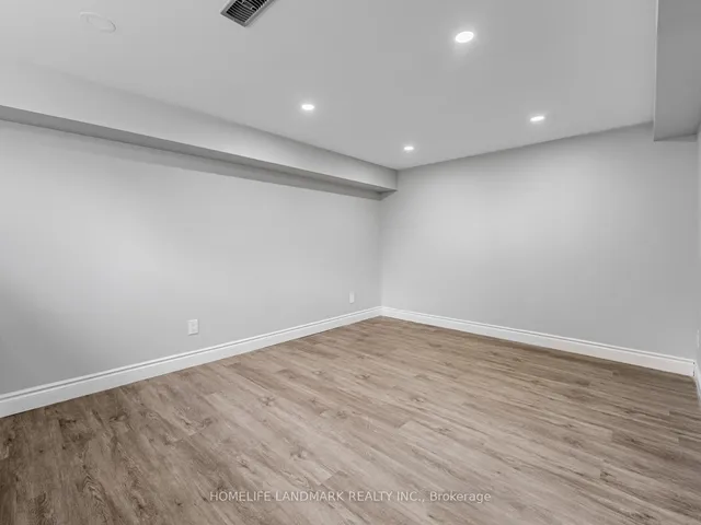 Additional image 31 of 54 Sanford Cres