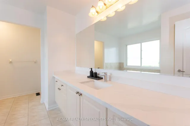 Additional image 38 of 929 Philbrook Dr