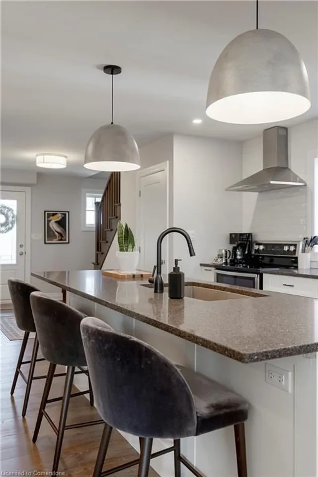 Additional image 11 of 20 Mountain Park Ave