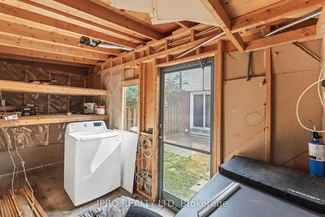 Additional image 23 of 35 Barrington Cres