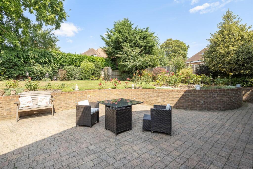 Additional image 13 of Broadfields, Harpenden