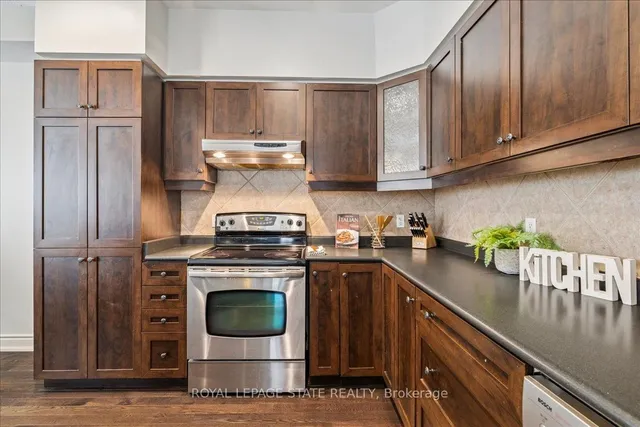 Additional image 23 of 5080 Fairview St Unit 72