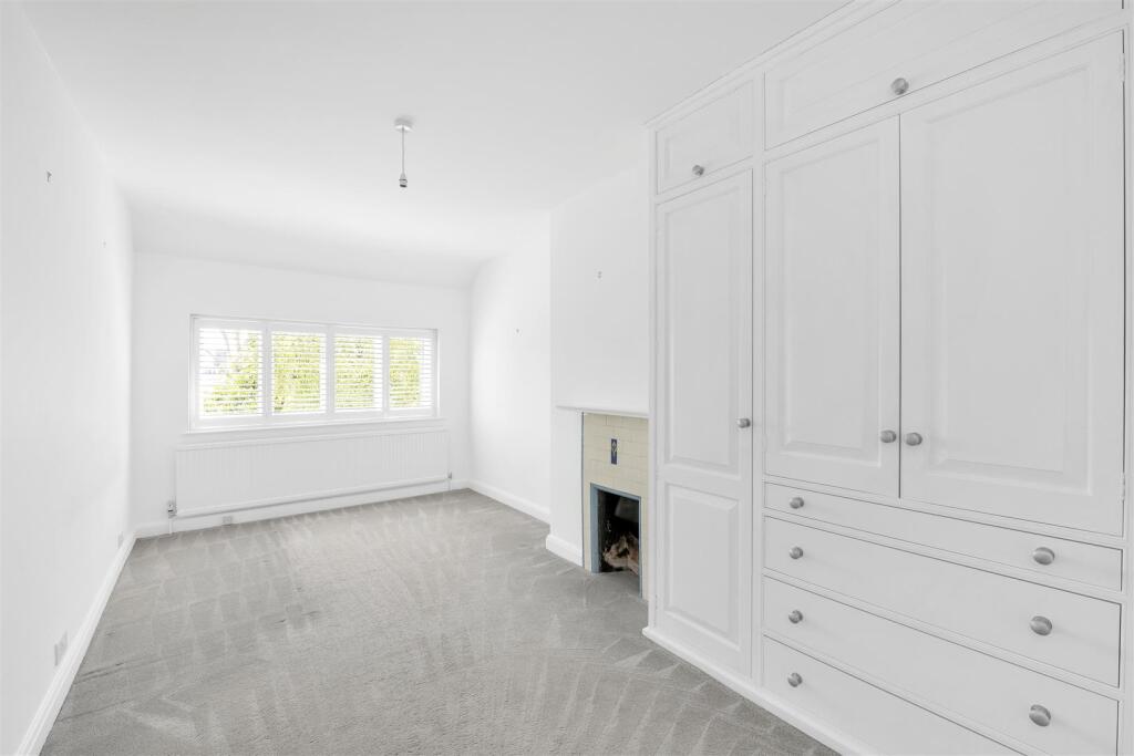 Additional image 9 of Roundwood Park, Harpenden