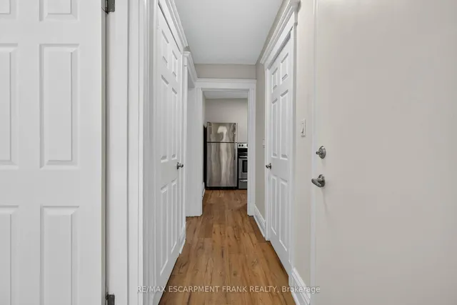 Additional image 35 of 84 RAY St