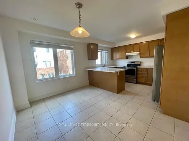 Additional image 11 of 11 Signature Lane