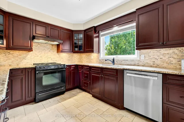 Additional image 10 of 29 Laurendale Ave