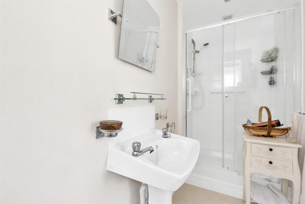 Additional image 25 of Watford Road, St. Albans