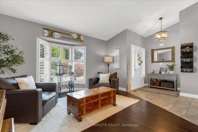 Additional image 6 of 456 Acadia Dr