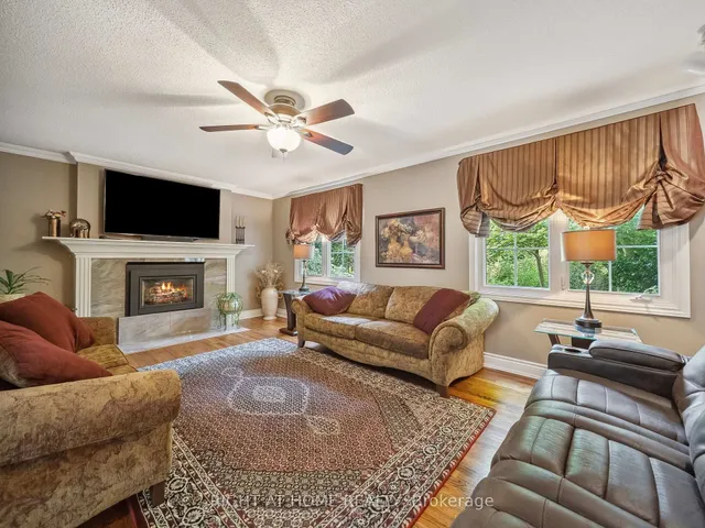Additional image 32 of 18 Claypine Tr