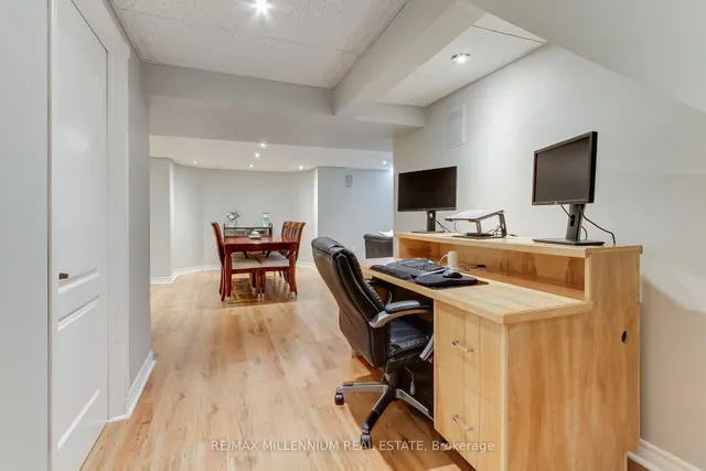 Additional image 29 of 60 Mainard Cres