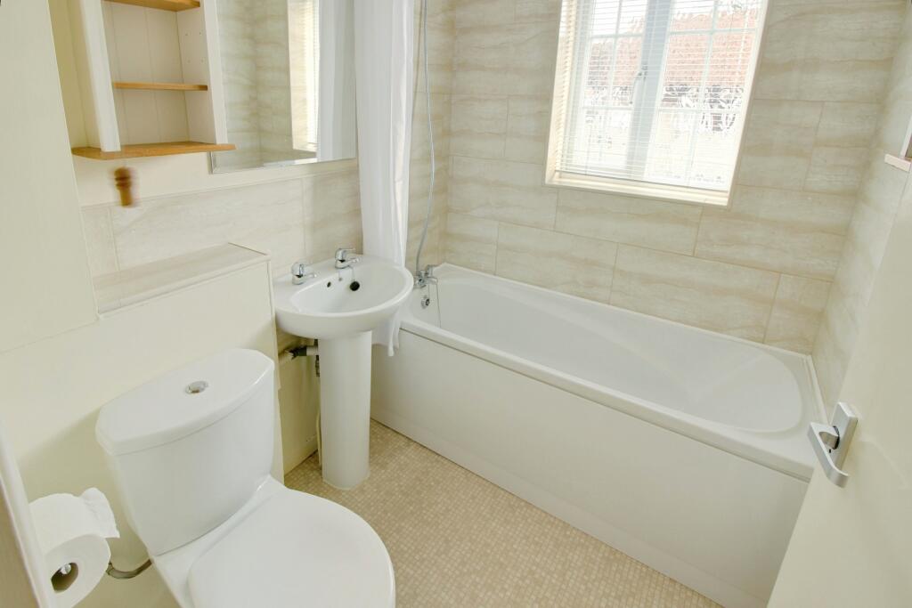 Additional image 4 of Wynchlands Crescent, St Albans, AL4
