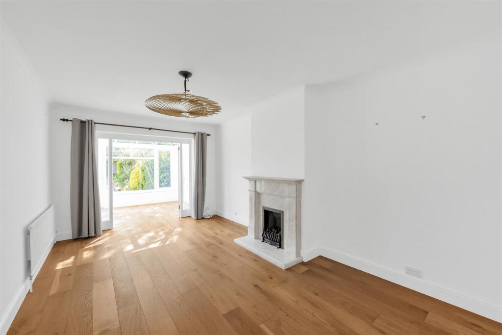 Additional image 3 of Roundwood Park, Harpenden