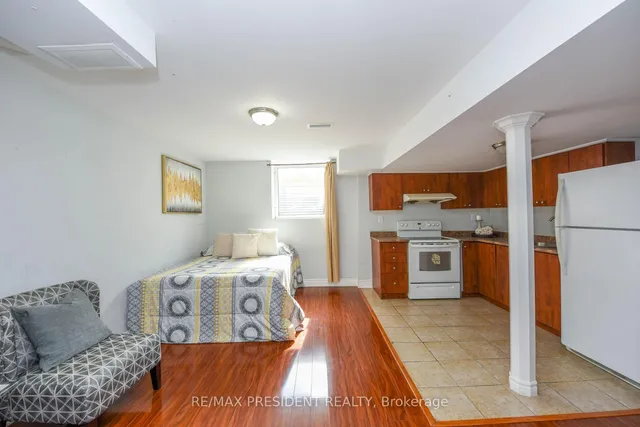 Additional image 44 of 39 Pantomine Blvd