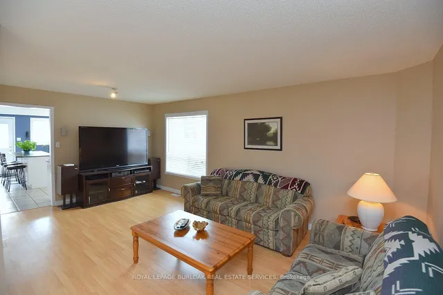 Additional image 7 of 4002 Jarvis Cres