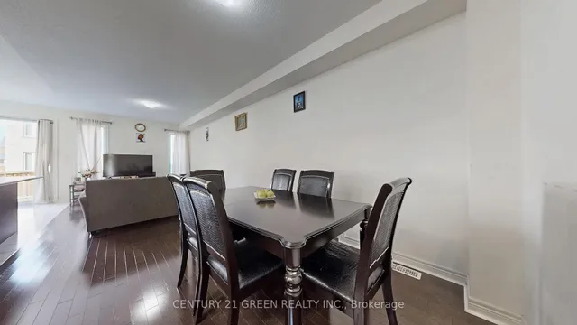 Additional image 11 of 30 Canary Clse