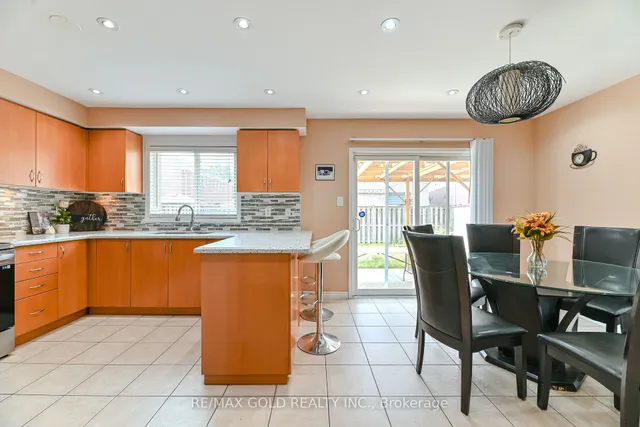 Additional image 14 of 63 Hiberton Cres