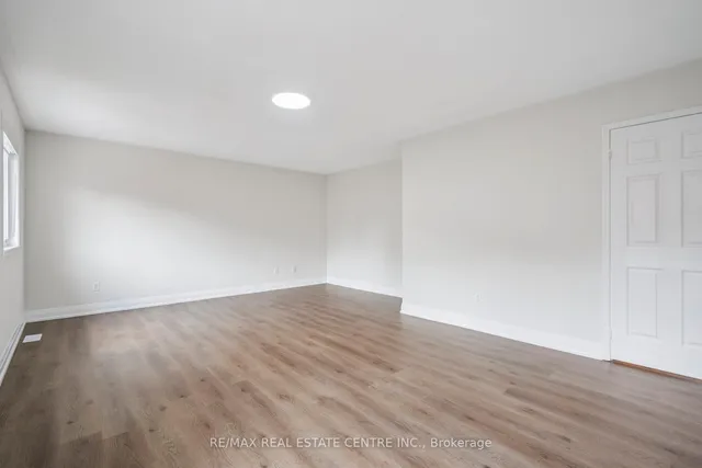 Additional image 20 of 39 Four Seasons Circ