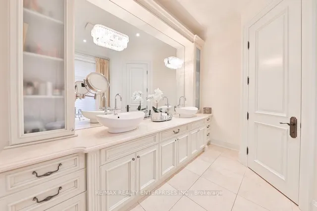 Additional image 23 of 5047 Lakeshore Rd