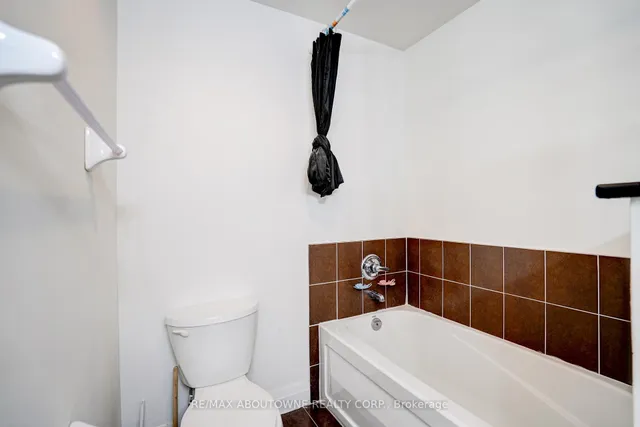 Additional image 23 of 90 Absolute Ave Unit 2705