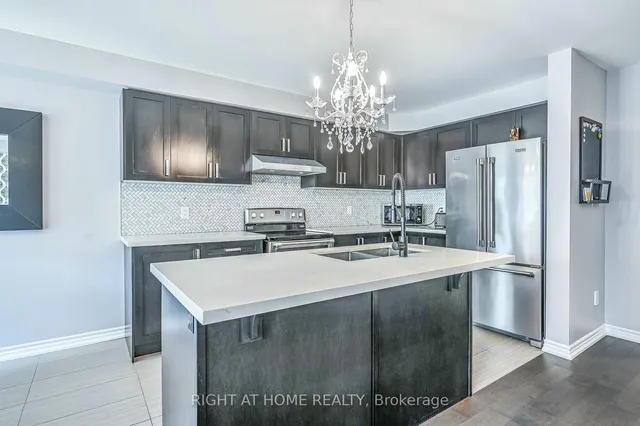 Additional image 16 of 95 Penny Lane