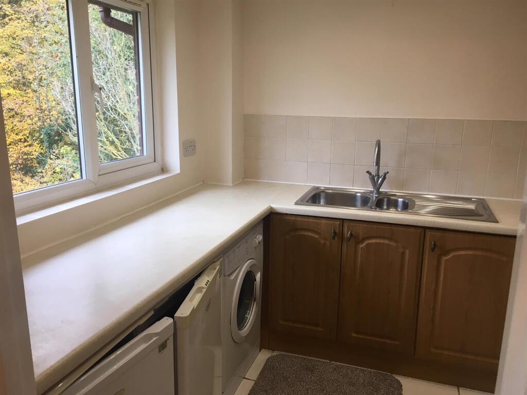 Additional image 10 of Tudor Close, Hatfield