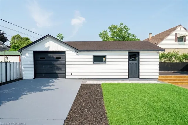 Additional image 47 of 45 Sylvia Cres