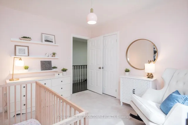 Additional image 32 of 315 Bessborough Dr