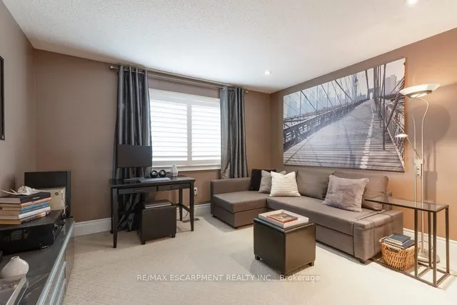 Additional image 32 of 4212 Kane Cres