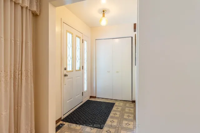 Additional image 3 of 3072 Parkgate Cres