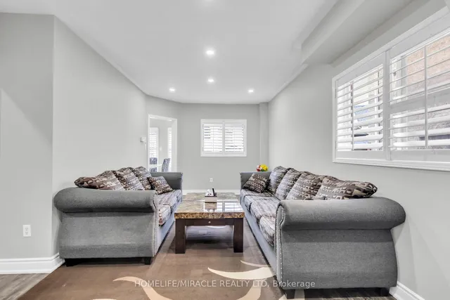 Additional image 12 of 17 Binder Twine Tr