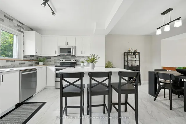 Additional image 17 of 400 Bloor St Unit 69