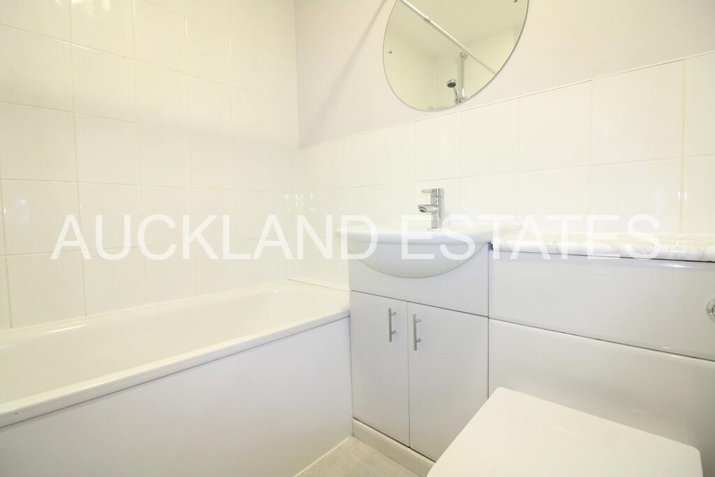 Additional image 8 of Tudor Close, Hatfield